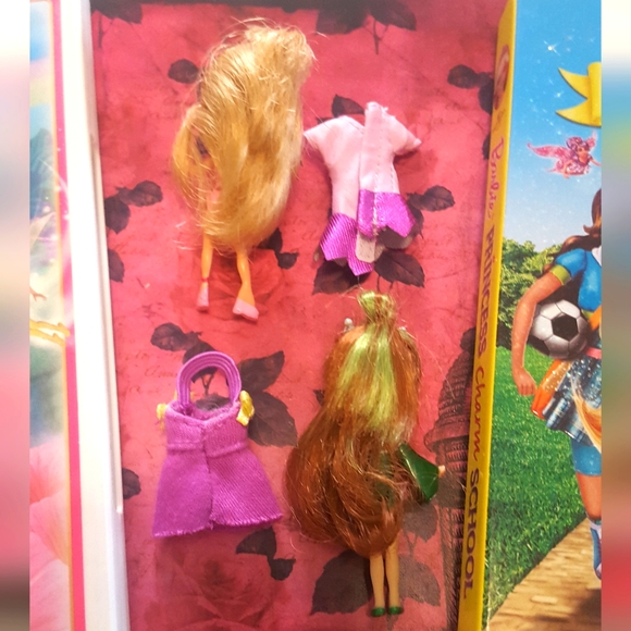 Barbie PEEK A BOO PETITES and 2 Barbie DVDs - Picture 3 of 9